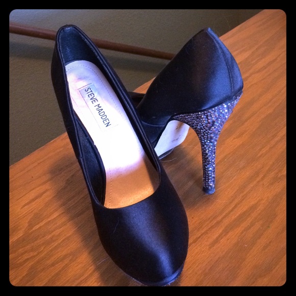 Steve Madden Partyy-R Pumps - Picture 1 of 4