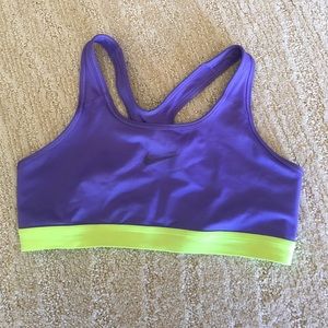 L PURPLE NIKE SPORTS BRA
