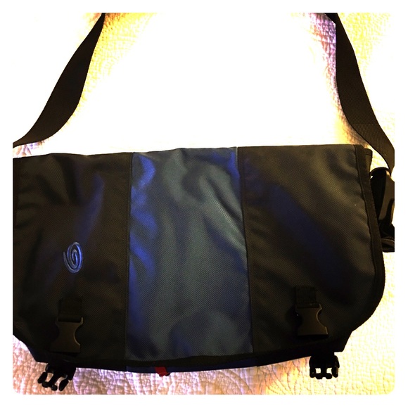 🍾Sale🍾 Timbuktu messenger bag