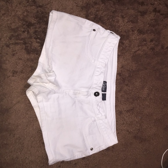 white shorts comfy jeans