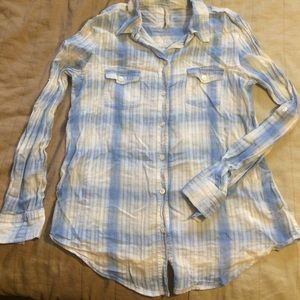 M girls long sleeve button up blue plaid shirt