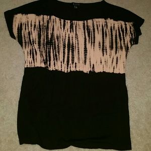 B.L.E.U. navy and salmon color top