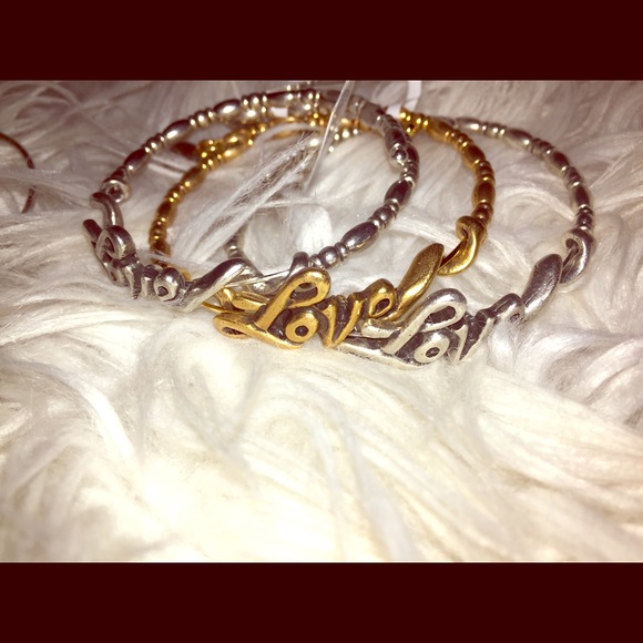 NWT Alex and Ani: 'Love' Wrap