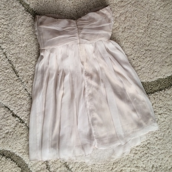 Gold bow dress - Picture 3 of 4