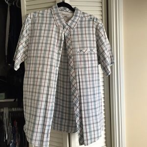 Plaid button down short sleeve shirt