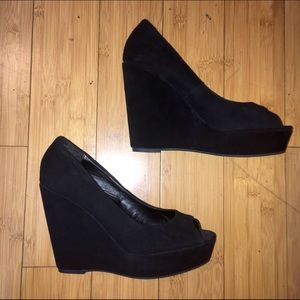 Steven by Steve Madden Black Wedges