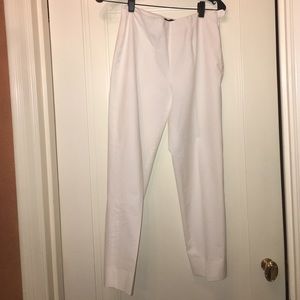 Fitted white pants