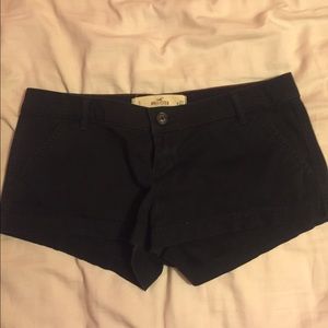 NAVY HOLLISTER SHORTS