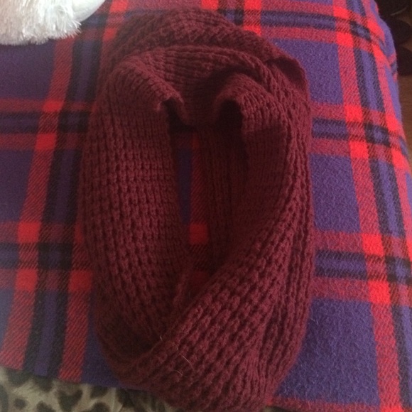 Burgundy scarf