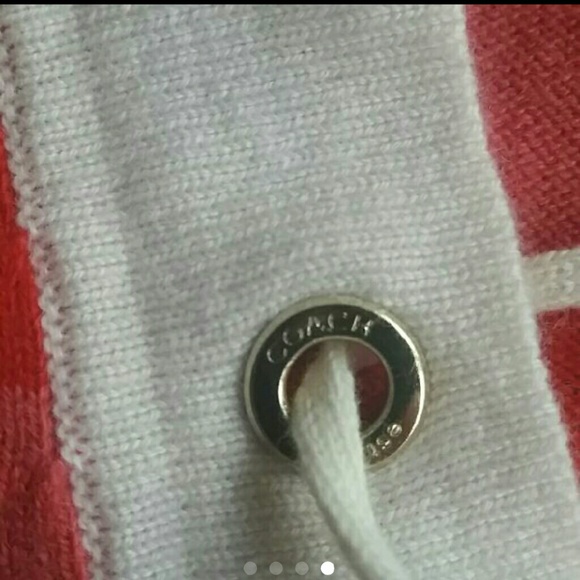 Authentic Guess Striped Cashmere Sweater - Picture 4 of 4