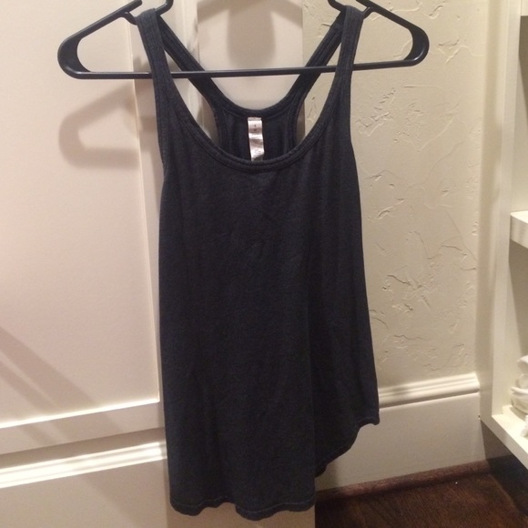 Lululemon athletic top