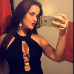 Meet your Posher, Babi rosales