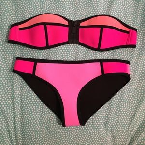 Neoprene bikini (not triangl listed for exposure)