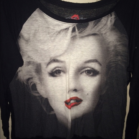 Marilyn Monroe half quarter sleeves - Picture 1 of 1