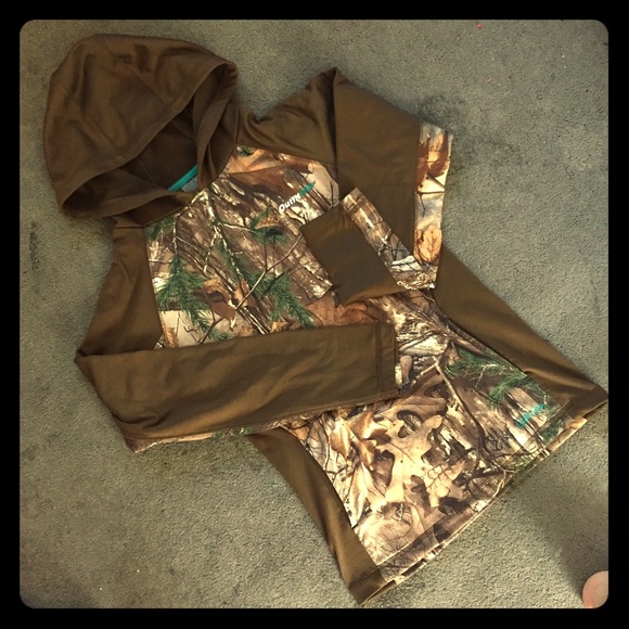 Real tree camouflage pullover sweatshirt
