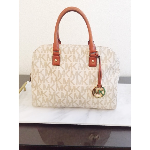 ❗️Moving Sale❗️Michael Kors Jet Set Purse