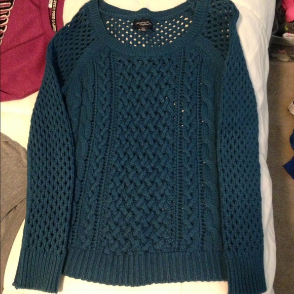 American Eagle Outfitters sweater