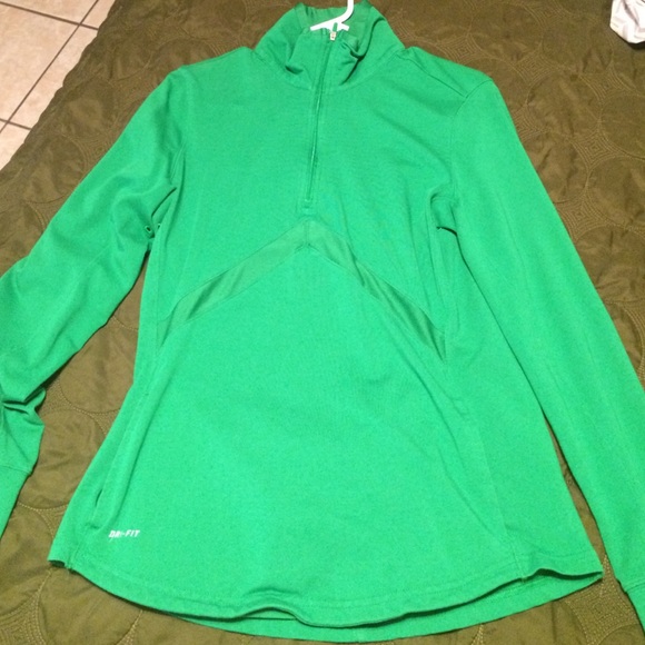 Nike pullover