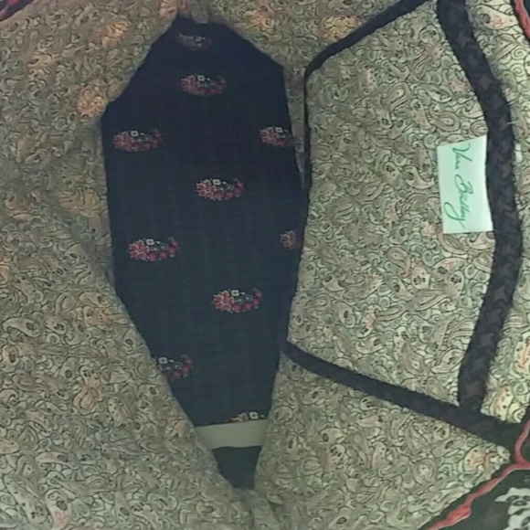 Like new tote in Houndstooth Brown - Picture 4 of 4