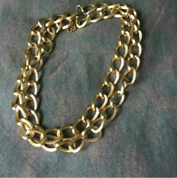 Chain necklace