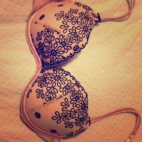 VS bra 32C