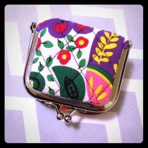 VB Retired "Viva La Vera" travel case