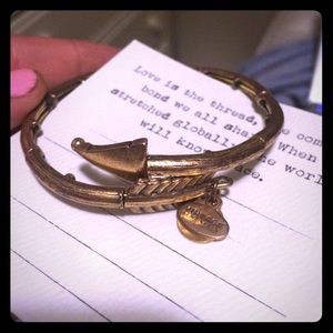 gold vintage 66 arrow wrap