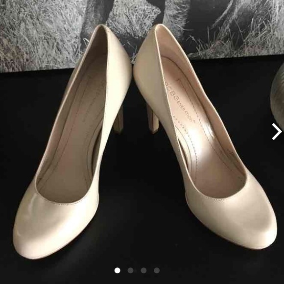 BCBG pumps