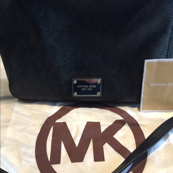 Michael Kors Handbags - Sold❕Authentic Michael Kors Black Crossbody