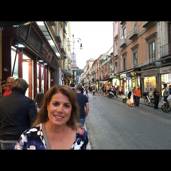 Meet your Posher, Andrea