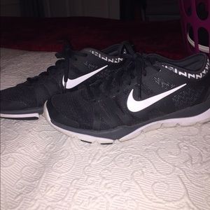 Nike Flex Supeeme TR 3 Training Sneaker Wmn.