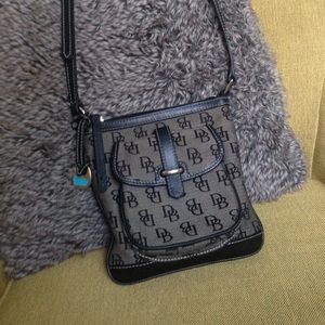 Authentic Dooney & Bourke crossbody