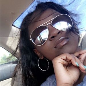 Meet your Posher, Jada