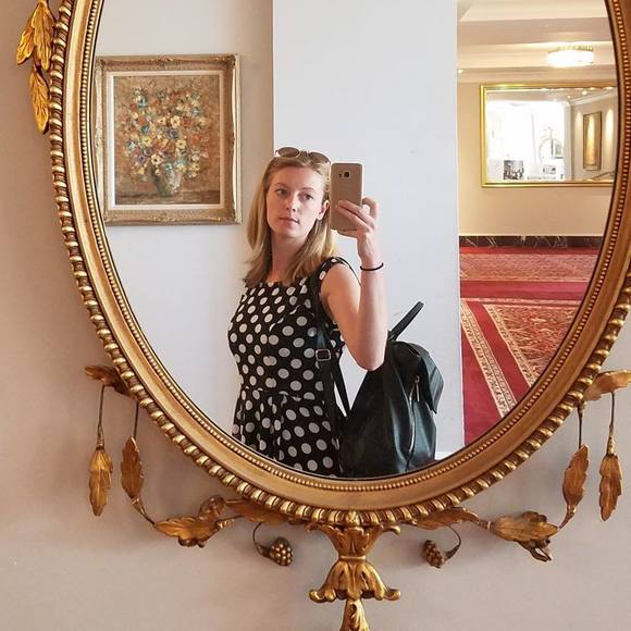 Meet your Posher, Sonya