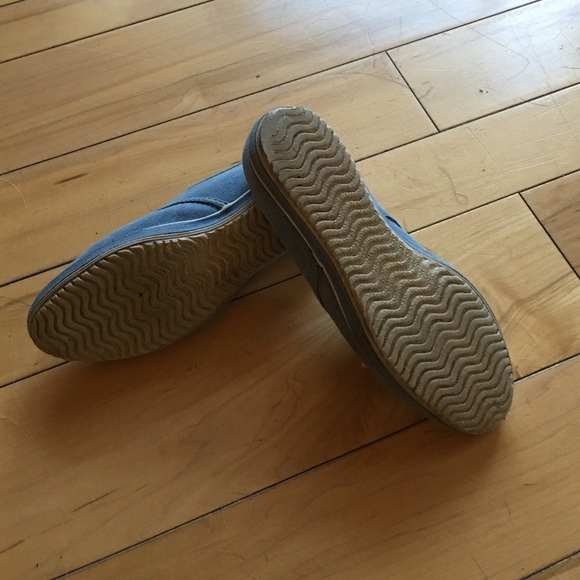 Shoes - Picture 2 of 3