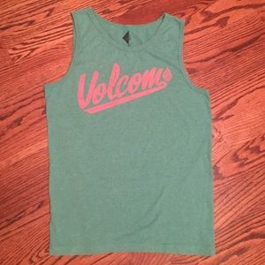 teal tank top