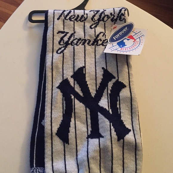 Yankees Scarf
