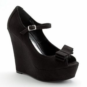 LC Lauren Conrad Felicity wedges