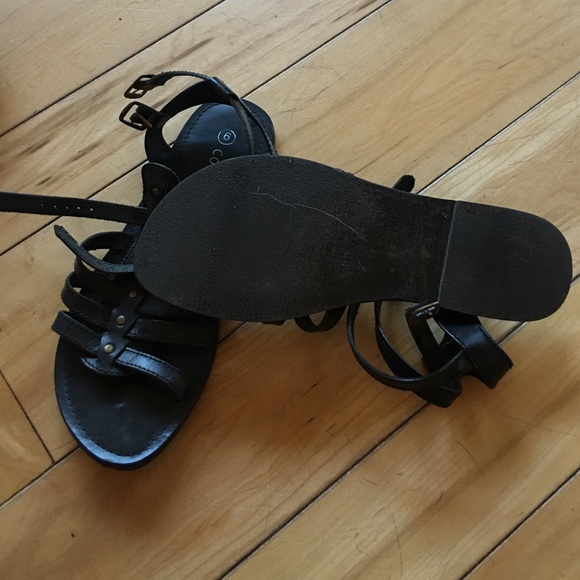 Sandals - Picture 3 of 3