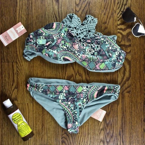 MAAJI SWIM SOFT LACE BIKINI REVERSIBLE