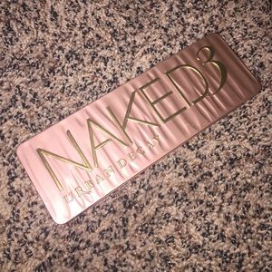 Naked 3 eyeshadow palette