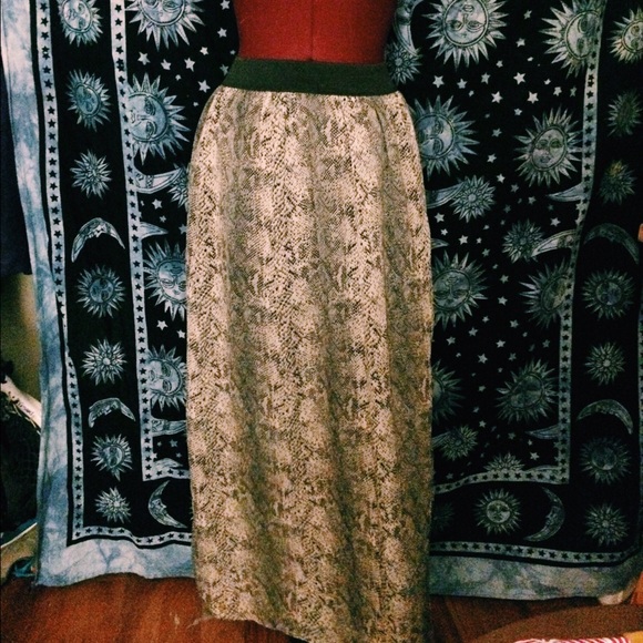 Leopard maxi skirt