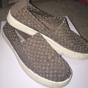 Steve Madden slip on sneakers