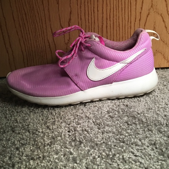 Nike roshes