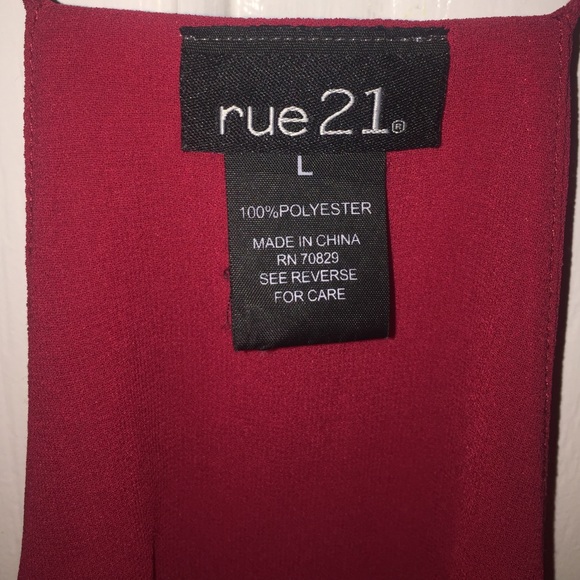 Halter Top - Picture 3 of 4