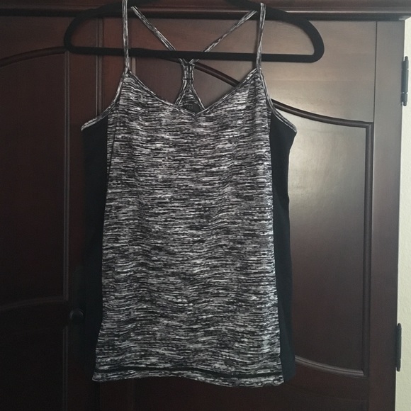 Exclusive CAbi workout tank. Very rare!