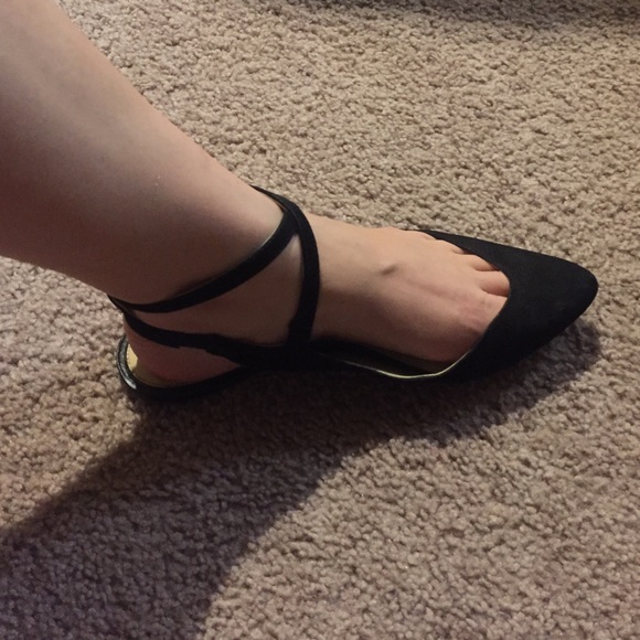 Gianni Bini flats