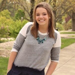 Meet your Posher, Carly