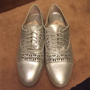 Silver Metallic Perforated Lace Up Shoes