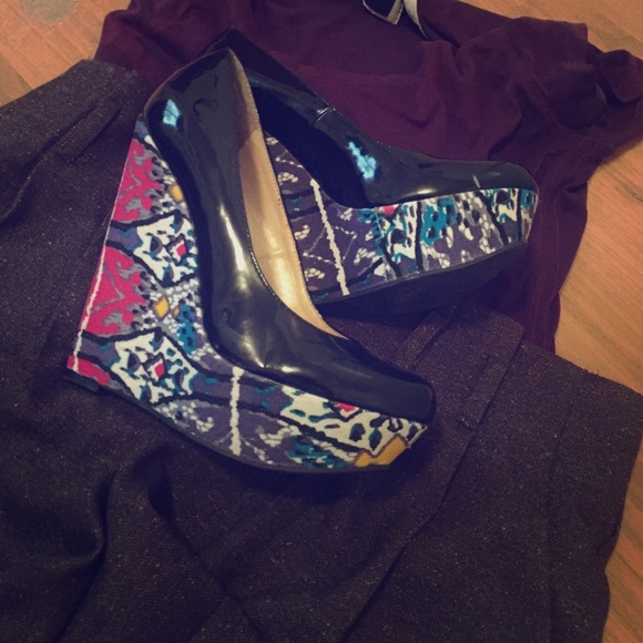 Cute Steve Madden wedges! 💖